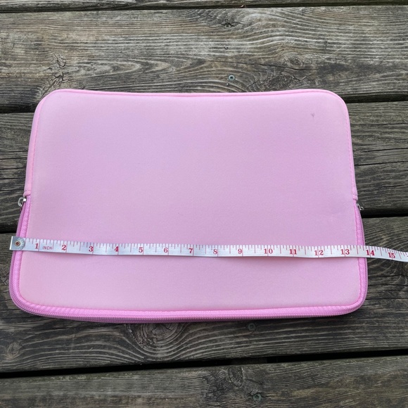 Laptop Sleeve: Pink 13.3" (Mac/ Chromebook/ Tablet Accessory) - Picture 7 of 9